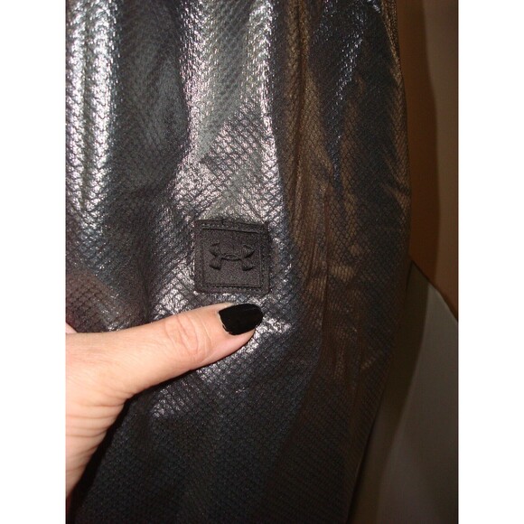 New Mens XL Under Armour NWT Swacket Jacket Black Wind Resistant Zipper Pockets - Picture 6 of 10